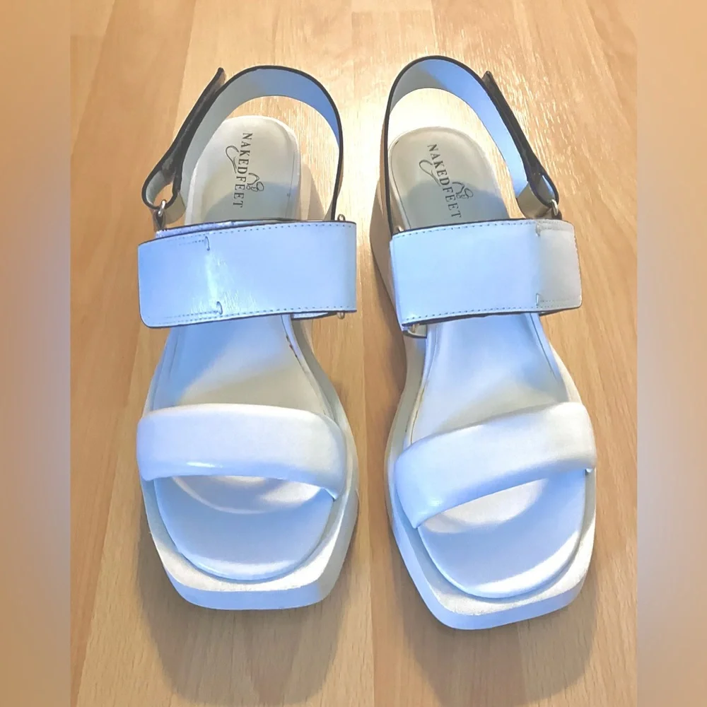 Naked Feet sporty chic